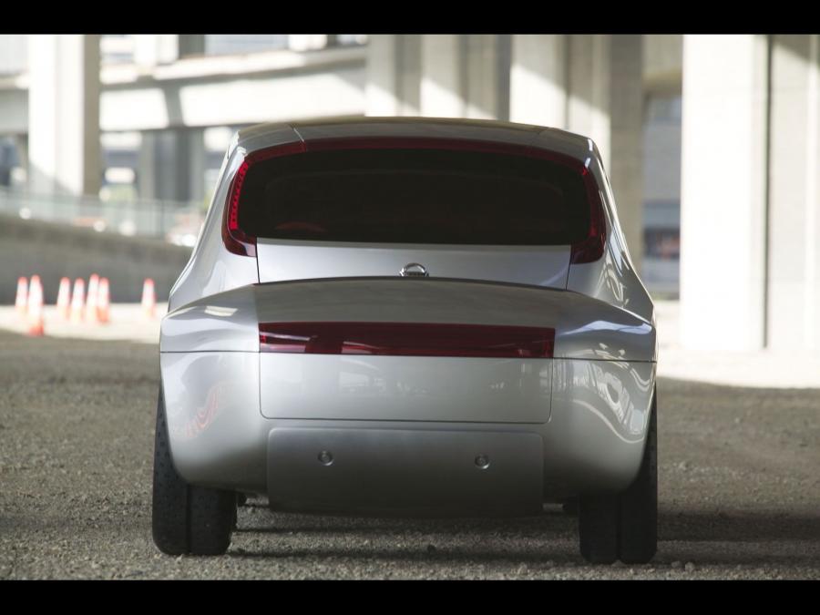  Nissan Actic Concept 2004 года  (фото 21 из 74)